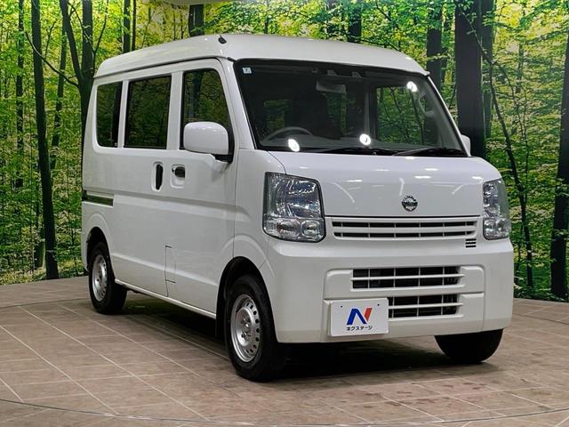 高透明度のガラス皮膜で撥水はもちろん、上質なツヤ・光沢を実現。紫外線や酸性雨から大切な愛車を保護し、色あせ・劣化を防止。「弾スプラッシュコート」、「弾プリミッサコート」からお選びいただけます。