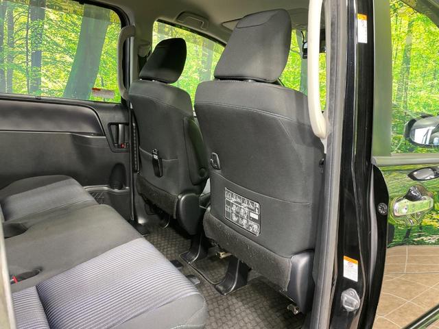 ヴォクシー ＺＳ　煌　両側電動スライドドア　純正１０型ナビ　後席モニター　バックカメラ　衝突軽減　ドラレコ　スマートキー　ＬＥＤヘッド　ＥＴＣ　クルコン　オートライト　デュアルエアコン　Ｂｌｕｅｔｏｏｔｈ　ＤＶＤ再生（41枚目）