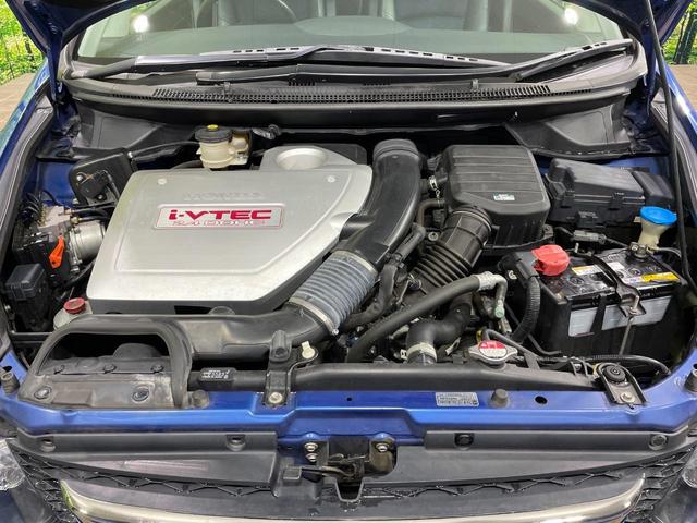 オデッセイ アブソルート　純正８型ナビ　バックカメラ　クルーズコントロール　ＥＴＣ　ドライブレコーダー　ハーフレザーシート　ＨＩＤヘッドライト　純正１７インチＡＷ　オートエアコン　ＣＤ再生　地デジ　ドアバイザー　電動格納ミラー（19枚目）