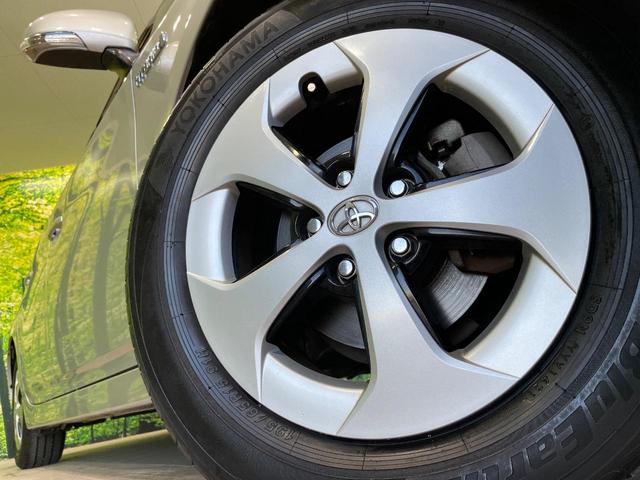 プリウス S 純正ナビ バックカメラ スマートキー HIDヘッド ETC 純正15インチAW オートライト オートエアコン 電動格納ミラー Bluetooth CD DVD再生 フルセグ プライバシーガラス(13枚目)