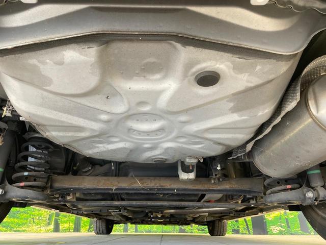 プリウス S 純正ナビ バックカメラ スマートキー HIDヘッド ETC 純正15インチAW オートライト オートエアコン 電動格納ミラー Bluetooth CD DVD再生 フルセグ プライバシーガラス(19枚目)