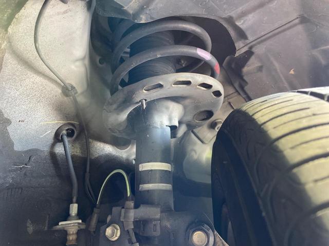 プリウス S 純正ナビ バックカメラ スマートキー HIDヘッド ETC 純正15インチAW オートライト オートエアコン 電動格納ミラー Bluetooth CD DVD再生 フルセグ プライバシーガラス(20枚目)