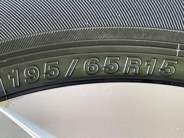 プリウス S 純正ナビ バックカメラ スマートキー HIDヘッド ETC 純正15インチAW オートライト オートエアコン 電動格納ミラー Bluetooth CD DVD再生 フルセグ プライバシーガラス(52枚目)