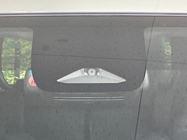 シエンタ ハイブリッドＺ　両側電動スライドドア　純正１０．５型ナビ　全周囲カメラ　衝突軽減　ＢＳＭ　レーダークルーズ　コーナーセンサー　ドラレコ　スマートキー　ＬＥＤヘッド　ＥＴＣ　オートハイビーム　車線逸脱警報　オートライト（6枚目）