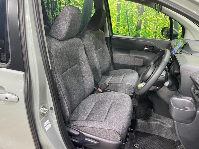 シエンタ ハイブリッドＺ　両側電動スライドドア　純正１０．５型ナビ　全周囲カメラ　衝突軽減　ＢＳＭ　レーダークルーズ　コーナーセンサー　ドラレコ　スマートキー　ＬＥＤヘッド　ＥＴＣ　オートハイビーム　車線逸脱警報　オートライト（8枚目）