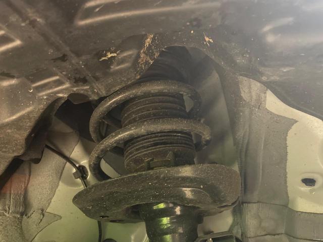 シエンタ ハイブリッドＺ　両側電動スライドドア　純正１０．５型ナビ　全周囲カメラ　衝突軽減　ＢＳＭ　レーダークルーズ　コーナーセンサー　ドラレコ　スマートキー　ＬＥＤヘッド　ＥＴＣ　オートハイビーム　車線逸脱警報　オートライト（21枚目）