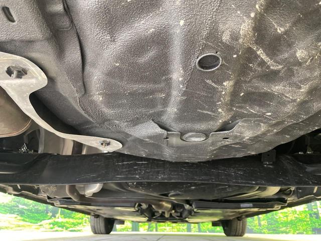 ノート X 純正9型ディスプレイオーディオ バックカメラ 衝突軽減 クリアランスソナー LEDヘッド スマートキー ETC オートハイビーム 車線逸脱防止警報 オートエアコン 盗難防止装置 プライバシーガラス(19枚目)