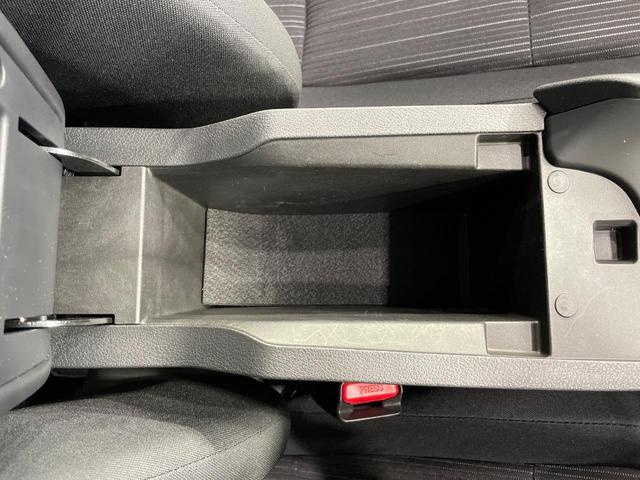 ノート X 純正9型ディスプレイオーディオ バックカメラ 衝突軽減 クリアランスソナー LEDヘッド スマートキー ETC オートハイビーム 車線逸脱防止警報 オートエアコン 盗難防止装置 プライバシーガラス(38枚目)