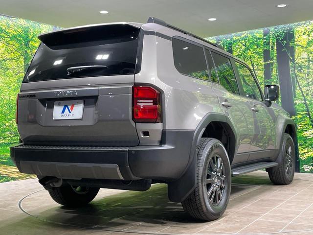 ランドクルーザー２５０ ＶＸ　サンルーフ　純正１２．３型ディスプレイ　全周囲カメラ　衝突軽減　レーダークルーズ　電動リアゲート　黒革シート　ＥＴＣ　快適温熱シート　パワーシート　ステアリングヒーター　コーナーセンサー　ＬＥＤヘッド（18枚目）