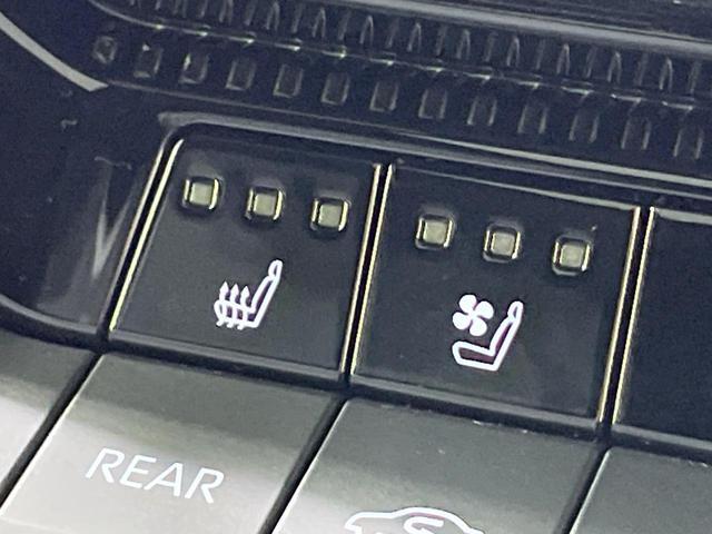 ランドクルーザー２５０ ＶＸ　サンルーフ　純正１２．３型ディスプレイ　全周囲カメラ　衝突軽減　レーダークルーズ　電動リアゲート　黒革シート　ＥＴＣ　快適温熱シート　パワーシート　ステアリングヒーター　コーナーセンサー　ＬＥＤヘッド（34枚目）