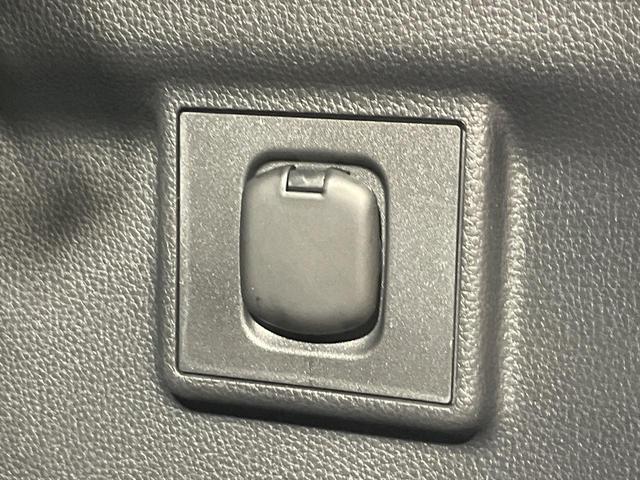 ランドクルーザー２５０ ＶＸ　サンルーフ　純正１２．３型ディスプレイ　全周囲カメラ　衝突軽減　レーダークルーズ　電動リアゲート　黒革シート　ＥＴＣ　快適温熱シート　パワーシート　ステアリングヒーター　コーナーセンサー　ＬＥＤヘッド（45枚目）