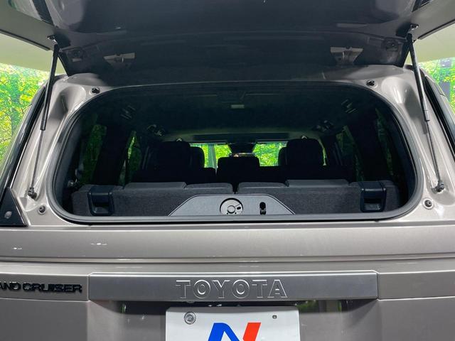 ランドクルーザー２５０ ＶＸ　サンルーフ　純正１２．３型ディスプレイ　全周囲カメラ　衝突軽減　レーダークルーズ　電動リアゲート　黒革シート　ＥＴＣ　快適温熱シート　パワーシート　ステアリングヒーター　コーナーセンサー　ＬＥＤヘッド（54枚目）
