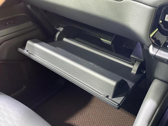 ランドクルーザー２５０ ＶＸ　サンルーフ　純正１２．３型ディスプレイ　全周囲カメラ　衝突軽減　レーダークルーズ　電動リアゲート　黒革シート　ＥＴＣ　快適温熱シート　パワーシート　ステアリングヒーター　コーナーセンサー　ＬＥＤヘッド（63枚目）