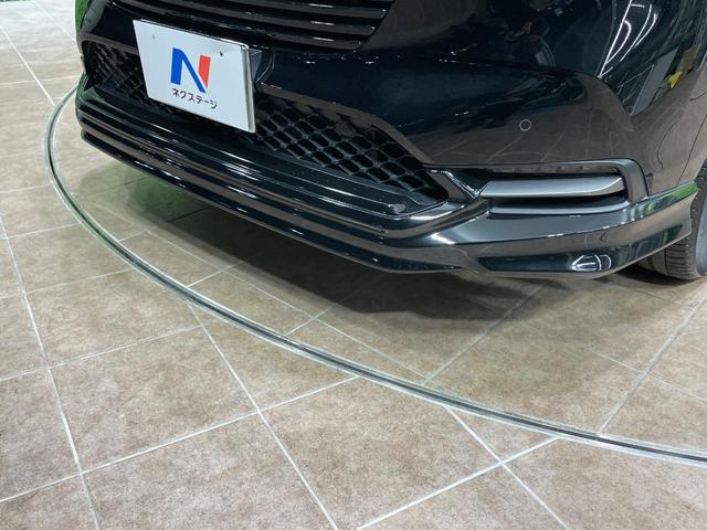 ヴェゼル ｅ：ＨＥＶ　ＰＬａＹ　純正９型ナビ　バックカメラ　衝突軽減　レーダークルーズ　ハーフレザーシート　ドラレコ　デジタルインナーミラー　ＬＥＤヘッド　ＥＴＣ２．０　純正１８インチＡＷ　オートハイビーム（4枚目）