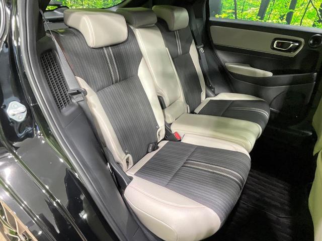 ヴェゼル ｅ：ＨＥＶ　ＰＬａＹ　純正９型ナビ　バックカメラ　衝突軽減　レーダークルーズ　ハーフレザーシート　ドラレコ　デジタルインナーミラー　ＬＥＤヘッド　ＥＴＣ２．０　純正１８インチＡＷ　オートハイビーム（9枚目）