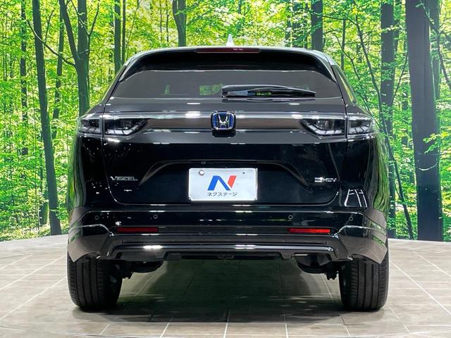 ヴェゼル ｅ：ＨＥＶ　ＰＬａＹ　純正９型ナビ　バックカメラ　衝突軽減　レーダークルーズ　ハーフレザーシート　ドラレコ　デジタルインナーミラー　ＬＥＤヘッド　ＥＴＣ２．０　純正１８インチＡＷ　オートハイビーム（15枚目）