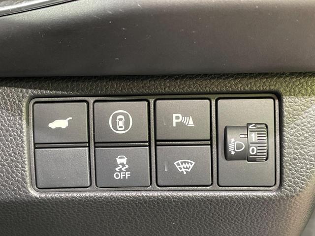 ヴェゼル ｅ：ＨＥＶ　ＰＬａＹ　純正９型ナビ　バックカメラ　衝突軽減　レーダークルーズ　ハーフレザーシート　ドラレコ　デジタルインナーミラー　ＬＥＤヘッド　ＥＴＣ２．０　純正１８インチＡＷ　オートハイビーム（31枚目）