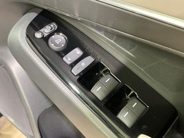 ヴェゼル ｅ：ＨＥＶ　ＰＬａＹ　純正９型ナビ　バックカメラ　衝突軽減　レーダークルーズ　ハーフレザーシート　ドラレコ　デジタルインナーミラー　ＬＥＤヘッド　ＥＴＣ２．０　純正１８インチＡＷ　オートハイビーム（32枚目）