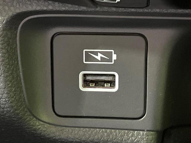 ヴェゼル ｅ：ＨＥＶ　ＰＬａＹ　純正９型ナビ　バックカメラ　衝突軽減　レーダークルーズ　ハーフレザーシート　ドラレコ　デジタルインナーミラー　ＬＥＤヘッド　ＥＴＣ２．０　純正１８インチＡＷ　オートハイビーム（35枚目）