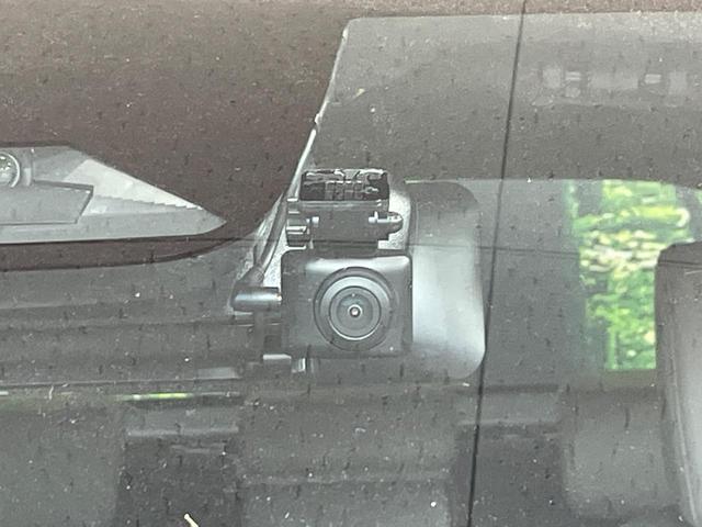 ヴェゼル ｅ：ＨＥＶ　ＰＬａＹ　純正９型ナビ　バックカメラ　衝突軽減　レーダークルーズ　ハーフレザーシート　ドラレコ　デジタルインナーミラー　ＬＥＤヘッド　ＥＴＣ２．０　純正１８インチＡＷ　オートハイビーム（44枚目）