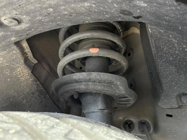 ヴェゼル ｅ：ＨＥＶ　ＰＬａＹ　純正９型ナビ　バックカメラ　衝突軽減　レーダークルーズ　ハーフレザーシート　ドラレコ　デジタルインナーミラー　ＬＥＤヘッド　ＥＴＣ２．０　純正１８インチＡＷ　オートハイビーム（71枚目）