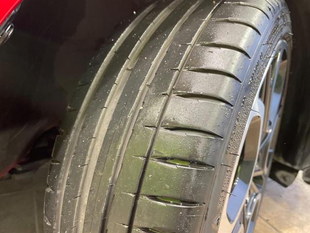 スイフトスポーツ ベースグレード　ターボ　純正ナビ　全周囲カメラ　衝突軽減　ドラレコ　パドルシフト　スマートキー　シートヒーター　ＬＥＤヘッド　ＥＴＣ　純正１７インチＡＷ　車線逸脱警報　オートライト　Ｂｌｕｅｔｏｏｔｈ　ＣＤ（54枚目）