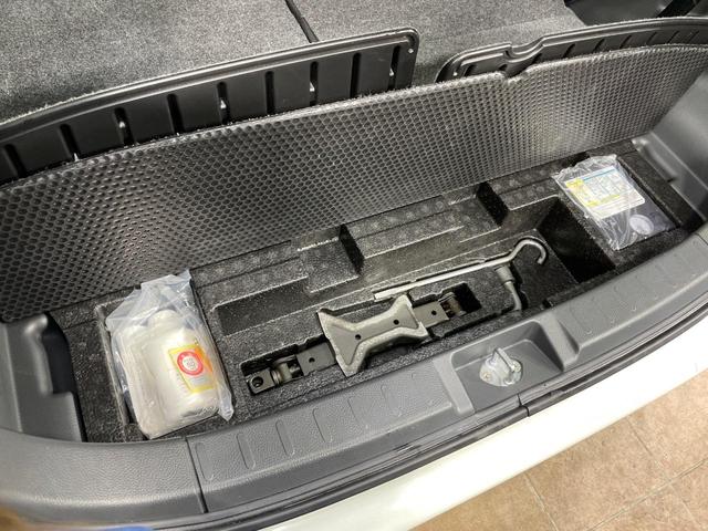 ワゴンRスティングレー X スマートキー HIDヘッド フォグライト オートエアコン CD 純正14インチAW 電動格納ミラー プライバシーガラス 革巻きハンドル ドアバイザー 盗難防止システム(31枚目)