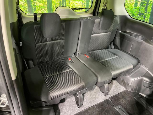 セレナ ｅ－パワー　ハイウェイスターＶ　両側電動スライドドア　後席モニター　純正９型ナビ　全周囲カメラ　セーフティパックＡ　衝突軽減　プロパイロット　デジタルインナーミラー　ＢＳＭ　ドラレコ　コーナーセンサー　ＬＥＤヘッド＆フォグ　ＥＴＣ（10枚目）