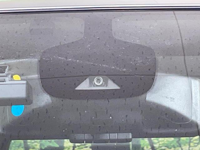 セレナ ｅ－パワー　ハイウェイスターＶ　両側電動スライドドア　後席モニター　純正９型ナビ　全周囲カメラ　セーフティパックＡ　衝突軽減　プロパイロット　デジタルインナーミラー　ＢＳＭ　ドラレコ　コーナーセンサー　ＬＥＤヘッド＆フォグ　ＥＴＣ（26枚目）