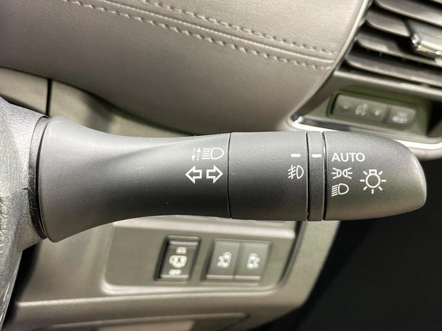 セレナ ｅ－パワー　ハイウェイスターＶ　両側電動スライドドア　後席モニター　純正９型ナビ　全周囲カメラ　セーフティパックＡ　衝突軽減　プロパイロット　デジタルインナーミラー　ＢＳＭ　ドラレコ　コーナーセンサー　ＬＥＤヘッド＆フォグ　ＥＴＣ（54枚目）