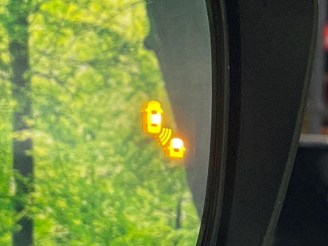 セレナ ｅ－パワー　ハイウェイスターＶ　両側電動スライドドア　後席モニター　純正９型ナビ　全周囲カメラ　セーフティパックＡ　衝突軽減　プロパイロット　デジタルインナーミラー　ＢＳＭ　ドラレコ　コーナーセンサー　ＬＥＤヘッド＆フォグ　ＥＴＣ（60枚目）