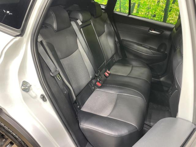 後部座席も気になるようなキズ・汚れやへたり等、大きなダメージはなく、良好な状態です。