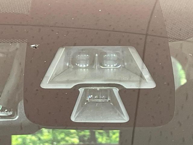 デイズ ハイウェイスター Vセレクション+セーフティ 純正ナビ 全周囲カメラ 衝突軽減 シートヒーター スマートキー HIDヘッド ETC オートエアコン bluetooth再生 CD/DVD再生 フルセグ(5枚目)