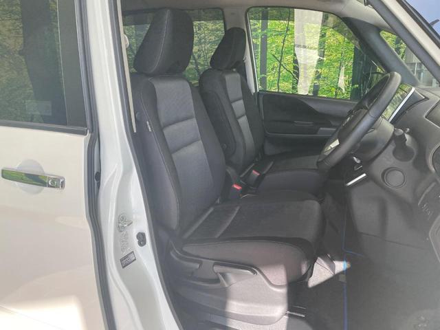 セレナ ｅ－パワー　ハイウェイスターＶ　純正９型ナビ　全周囲カメラ　衝突軽減　レーダークルーズ　コーナーセンサー　車線逸脱警報　両側電動スライドドア　スマートキー　ドラレコ　ＬＥＤヘッド＆フォグ　純正１５インチＡＷ　ダブルエアコン（8枚目）