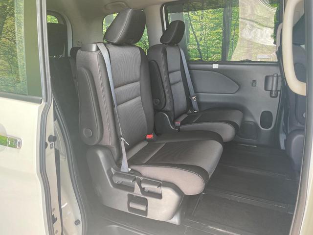 セレナ ｅ－パワー　ハイウェイスターＶ　純正９型ナビ　全周囲カメラ　衝突軽減　レーダークルーズ　コーナーセンサー　車線逸脱警報　両側電動スライドドア　スマートキー　ドラレコ　ＬＥＤヘッド＆フォグ　純正１５インチＡＷ　ダブルエアコン（9枚目）