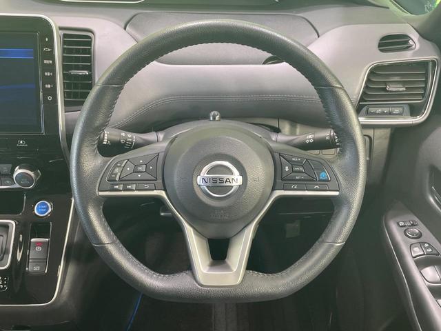 セレナ ｅ－パワー　ハイウェイスターＶ　純正９型ナビ　全周囲カメラ　衝突軽減　レーダークルーズ　コーナーセンサー　車線逸脱警報　両側電動スライドドア　スマートキー　ドラレコ　ＬＥＤヘッド＆フォグ　純正１５インチＡＷ　ダブルエアコン（12枚目）