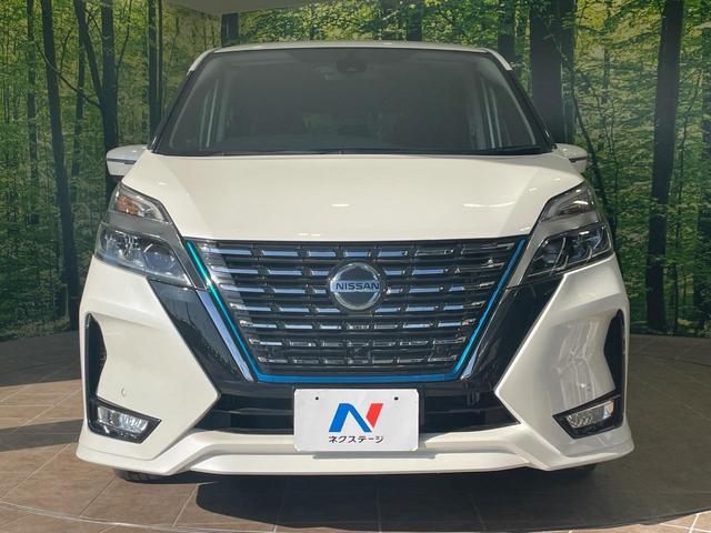 セレナ ｅ－パワー　ハイウェイスターＶ　純正９型ナビ　全周囲カメラ　衝突軽減　レーダークルーズ　コーナーセンサー　車線逸脱警報　両側電動スライドドア　スマートキー　ドラレコ　ＬＥＤヘッド＆フォグ　純正１５インチＡＷ　ダブルエアコン（15枚目）