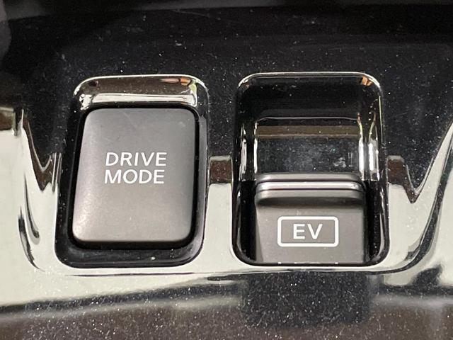 キックス X ツートーンインテリアエディション 9型ナビ 全周囲カメラ 衝突軽減 プロパイロット デジタルインナーミラー シートヒーター コーナーセンサー スマートキー LEDヘッド ルーフレール ビルトインETC 純正17インチアルミ(55枚目)