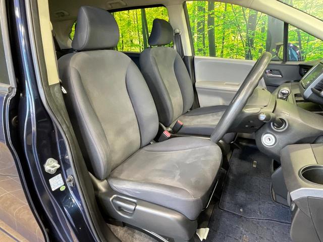 フリード Ｇ　ジャストセレクション　電動スライドドア　純正ナビ　バックカメラ　ドラレコ　ＨＩＤヘッド　ＥＴＣ　オートエアコン　ＣＤ　ＤＶＤ再生　フルセグ　盗難防止システム　プライバシーガラス　１４インチＡＷ（8枚目）