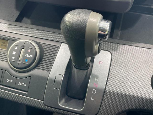 フリード Ｇ　ジャストセレクション　電動スライドドア　純正ナビ　バックカメラ　ドラレコ　ＨＩＤヘッド　ＥＴＣ　オートエアコン　ＣＤ　ＤＶＤ再生　フルセグ　盗難防止システム　プライバシーガラス　１４インチＡＷ（22枚目）