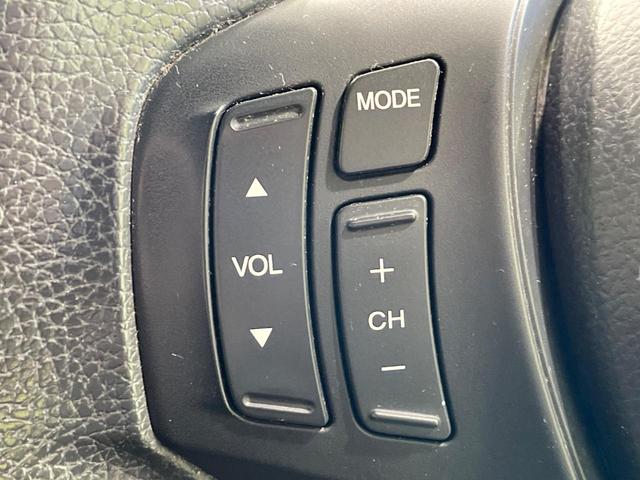 フリード Ｇ　ジャストセレクション　電動スライドドア　純正ナビ　バックカメラ　ドラレコ　ＨＩＤヘッド　ＥＴＣ　オートエアコン　ＣＤ　ＤＶＤ再生　フルセグ　盗難防止システム　プライバシーガラス　１４インチＡＷ（30枚目）