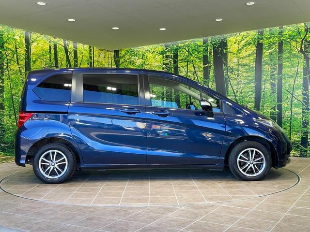 フリード Ｇ　ジャストセレクション　電動スライドドア　純正ナビ　バックカメラ　ドラレコ　ＨＩＤヘッド　ＥＴＣ　オートエアコン　ＣＤ　ＤＶＤ再生　フルセグ　盗難防止システム　プライバシーガラス　１４インチＡＷ（44枚目）