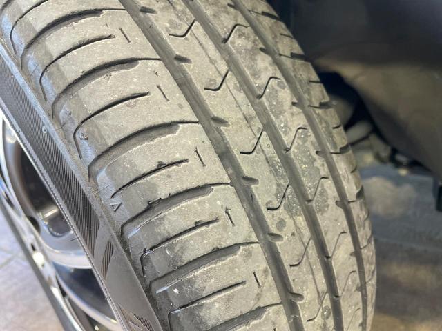 フリード Ｇ　ジャストセレクション　電動スライドドア　純正ナビ　バックカメラ　ドラレコ　ＨＩＤヘッド　ＥＴＣ　オートエアコン　ＣＤ　ＤＶＤ再生　フルセグ　盗難防止システム　プライバシーガラス　１４インチＡＷ（49枚目）