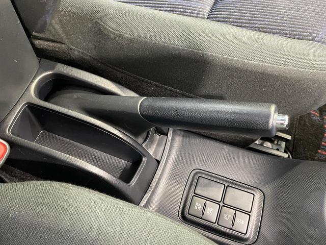 アクア S 純正ナビ バックカメラ 衝突軽減装置 ETC クリアランスソナー LEDヘッド スマートキー オートライト オートエアコン オートマチックハイビーム ステアリングスイッチ Bluetooth再生(47枚目)