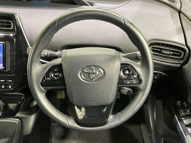 プリウス S ナビ バックカメラ レーダークルーズ 衝突軽減装置 ドラレコ ETC LEDヘッド クリアランスソナー オートマチックハイビーム 車線逸脱警報 オートライト オートエアコン ステアリングスイッチ(11枚目)