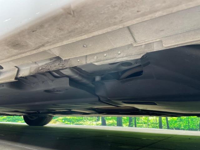 プリウス S ナビ バックカメラ レーダークルーズ 衝突軽減装置 ドラレコ ETC LEDヘッド クリアランスソナー オートマチックハイビーム 車線逸脱警報 オートライト オートエアコン ステアリングスイッチ(22枚目)