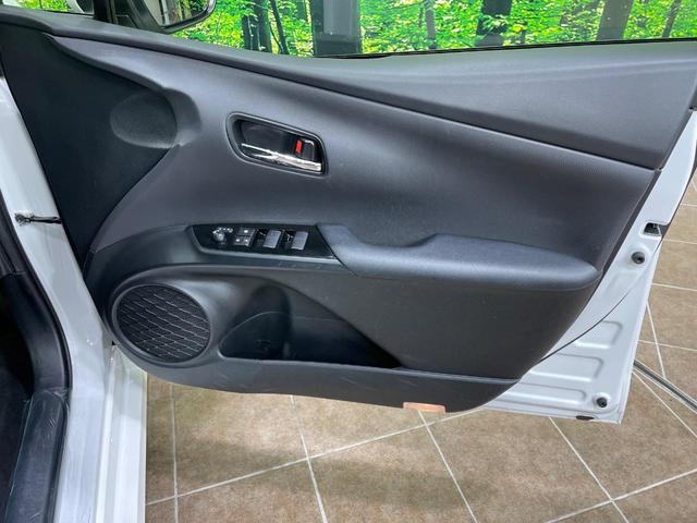 プリウス S ナビ バックカメラ レーダークルーズ 衝突軽減装置 ドラレコ ETC LEDヘッド クリアランスソナー オートマチックハイビーム 車線逸脱警報 オートライト オートエアコン ステアリングスイッチ(57枚目)