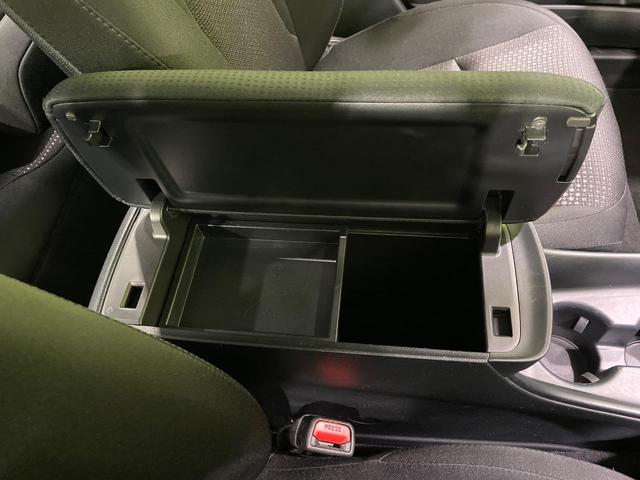 プリウス S ナビ バックカメラ レーダークルーズ 衝突軽減装置 ドラレコ ETC LEDヘッド クリアランスソナー オートマチックハイビーム 車線逸脱警報 オートライト オートエアコン ステアリングスイッチ(59枚目)