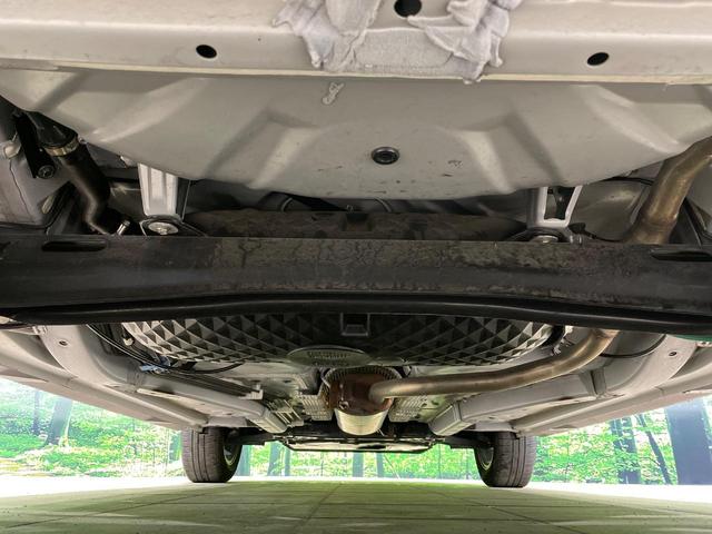 ライズ Z 衝突軽減 コーナーセンサー スマートキー LEDヘッド 純正17インチアルミ 車線逸脱警報 オートマチックハイビーム オートエアコン LEDフォグ オートエアコン レーダークルーズ(18枚目)