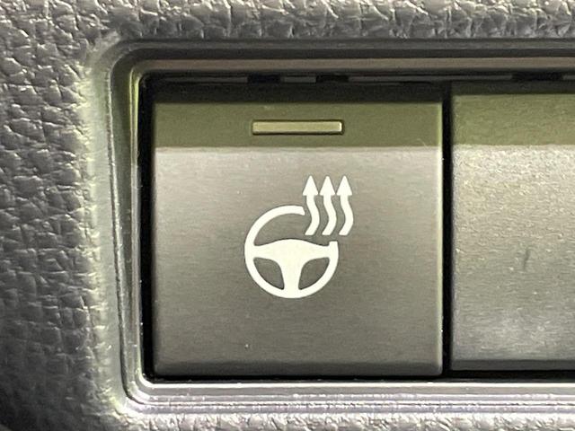 プリウス Z ガラスルーフ 純正12型ナビ 全周囲カメラ 100V電源 衝突軽減 電動リアゲート 合皮シート デジタルインナーミラー シートエアコン パワーシート ドラレコ コーナーセンサー LEDヘッド ETC(37枚目)